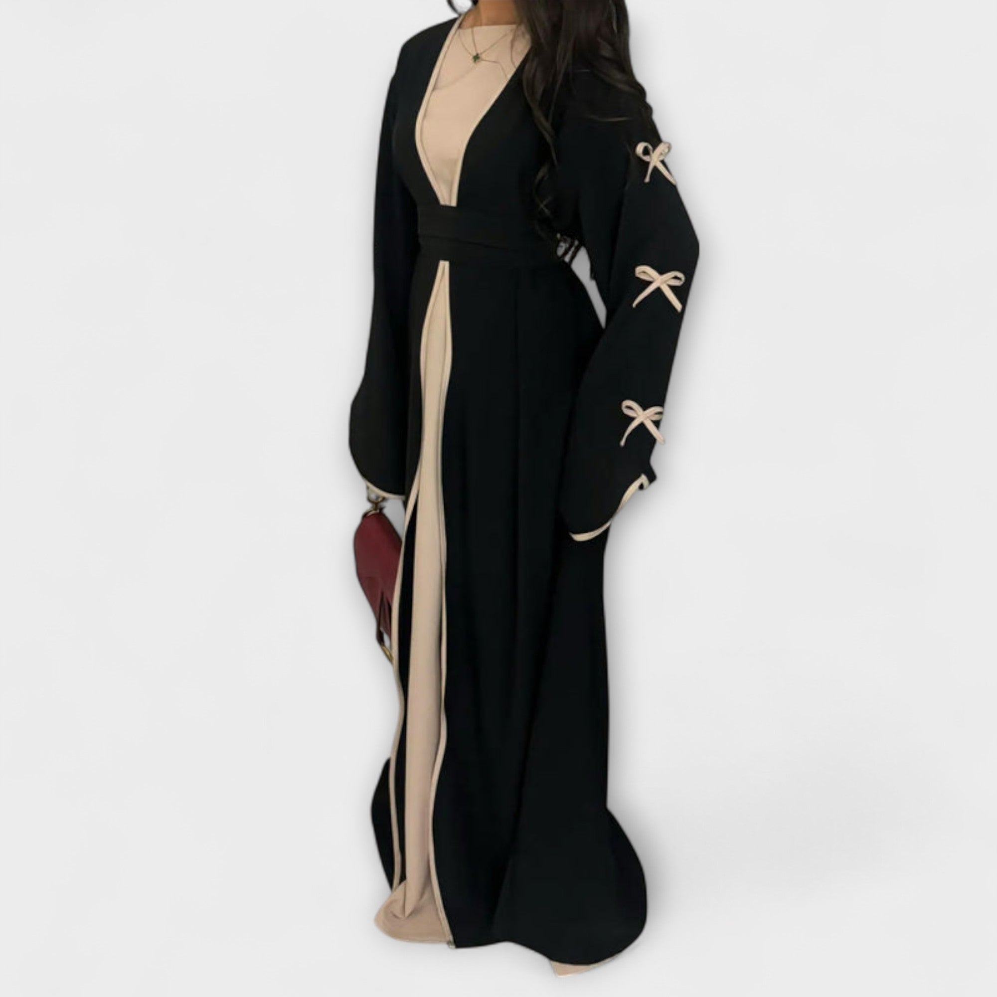 Στυλάτο Καρντιγκάν και Φόρεμα σε Συνδυασμό με Ριγέ Διακόσμηση