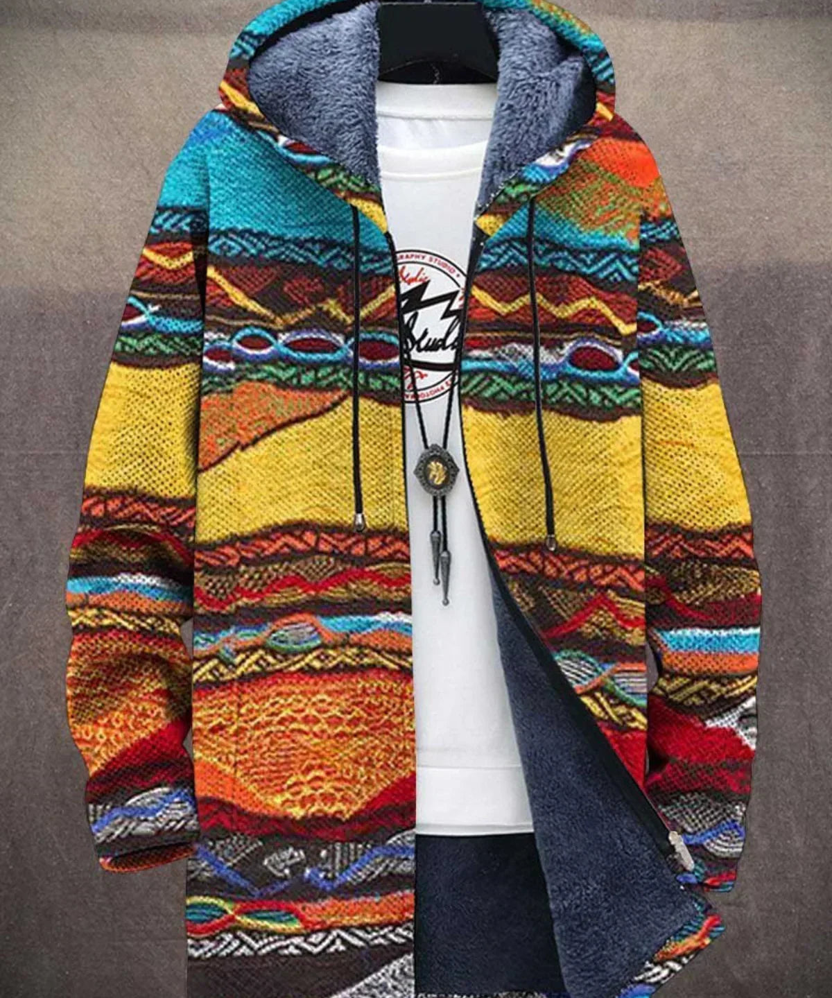 Ελούερα - Ζακέτα πολυτελείας με φίνα πλέξη και καλλιτεχνικό χαρακτήρα, ιδανική για κάθε περίσταση.