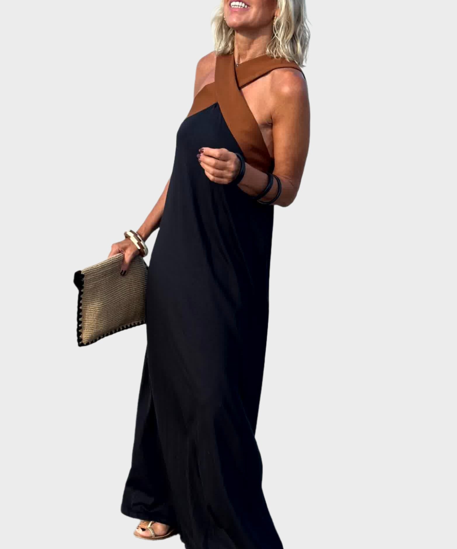 Κομψό Φόρεμα με Ανοιχτή Πλάτη και Μοντέρνο Σταυρωτό Λαιμό