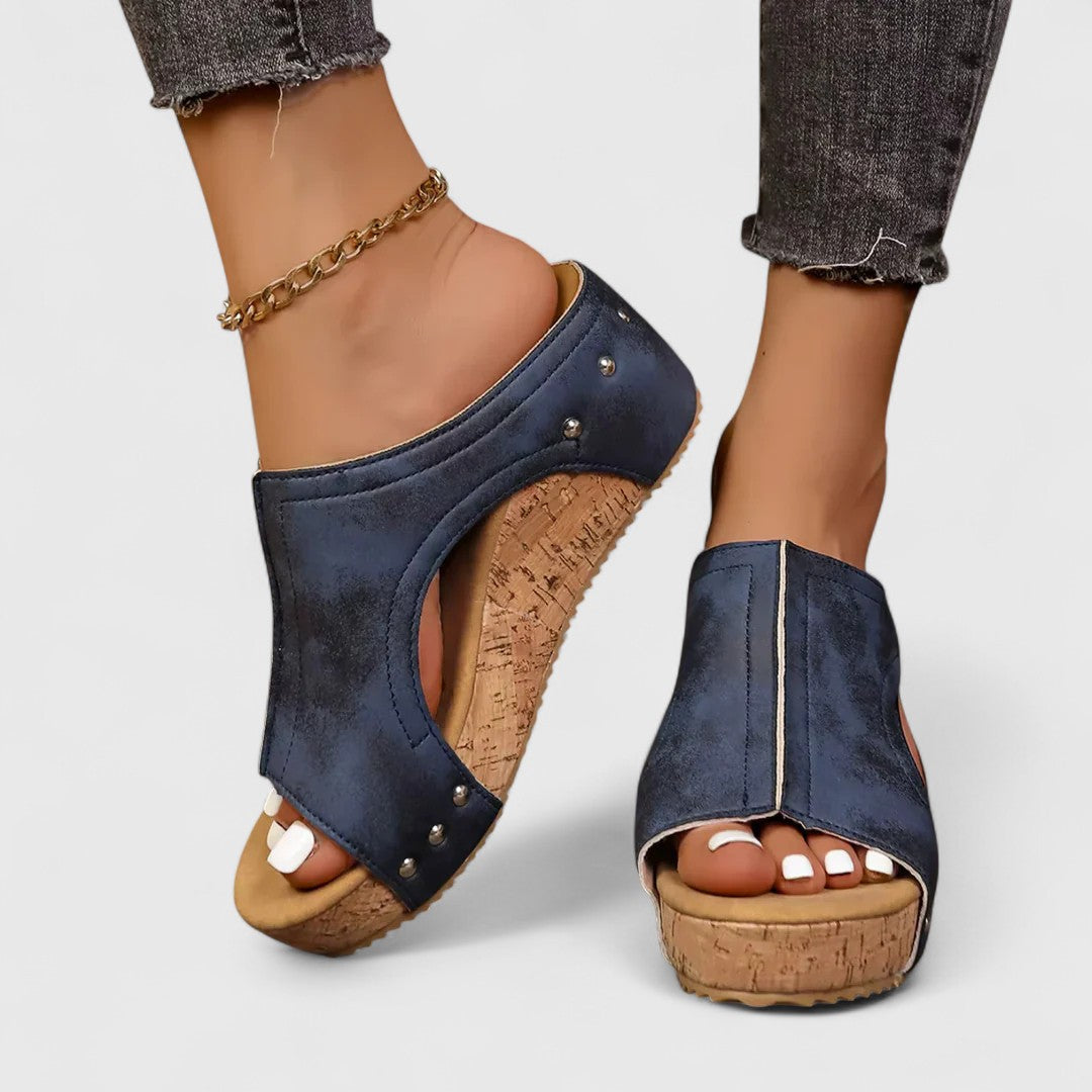 Μαριγώ - Ορθοπεδικά σανδάλια πλατφόρμα με κομψό σχεδιασμό