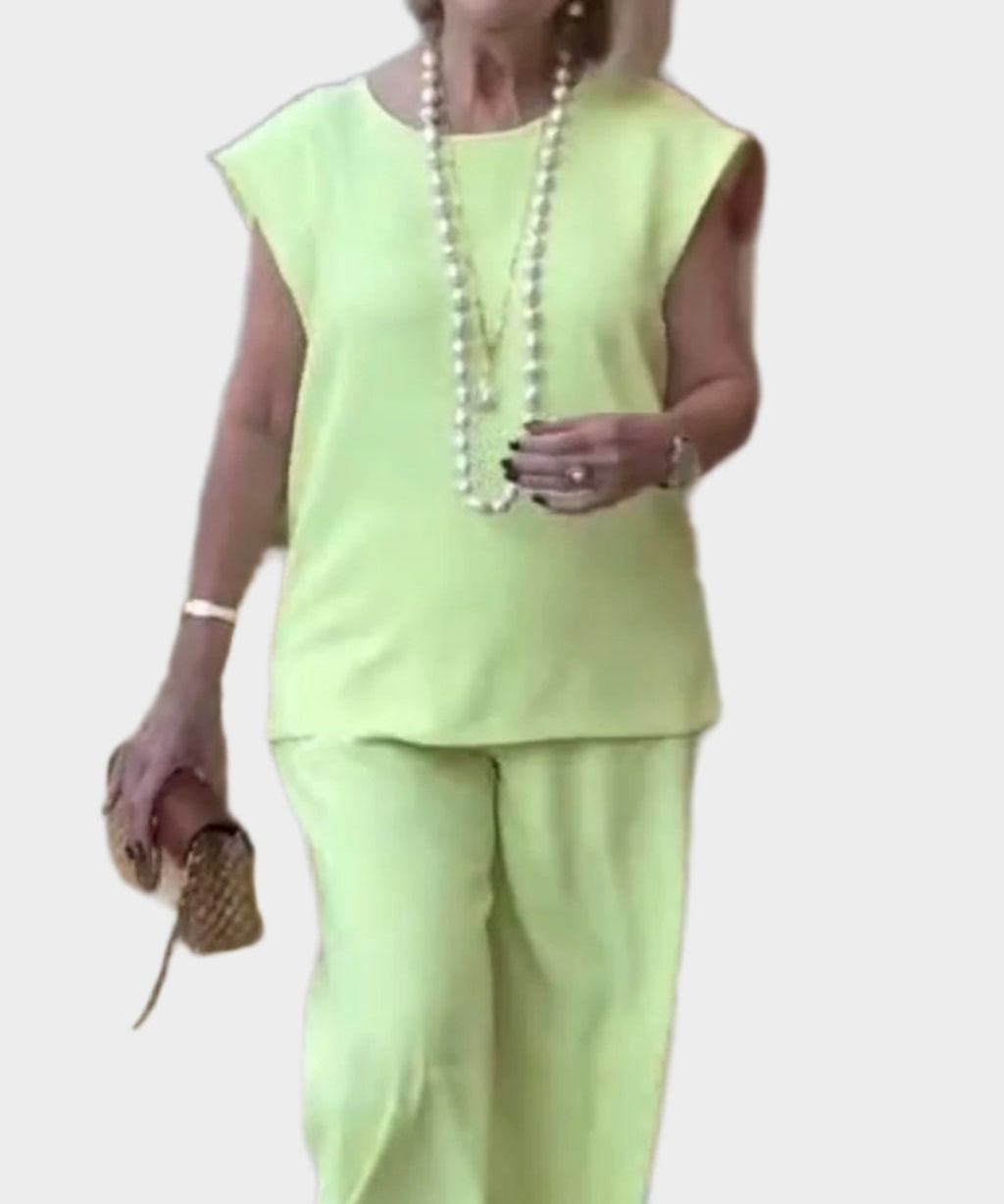 Κομψό και Άνετο Σετ Ρούχων