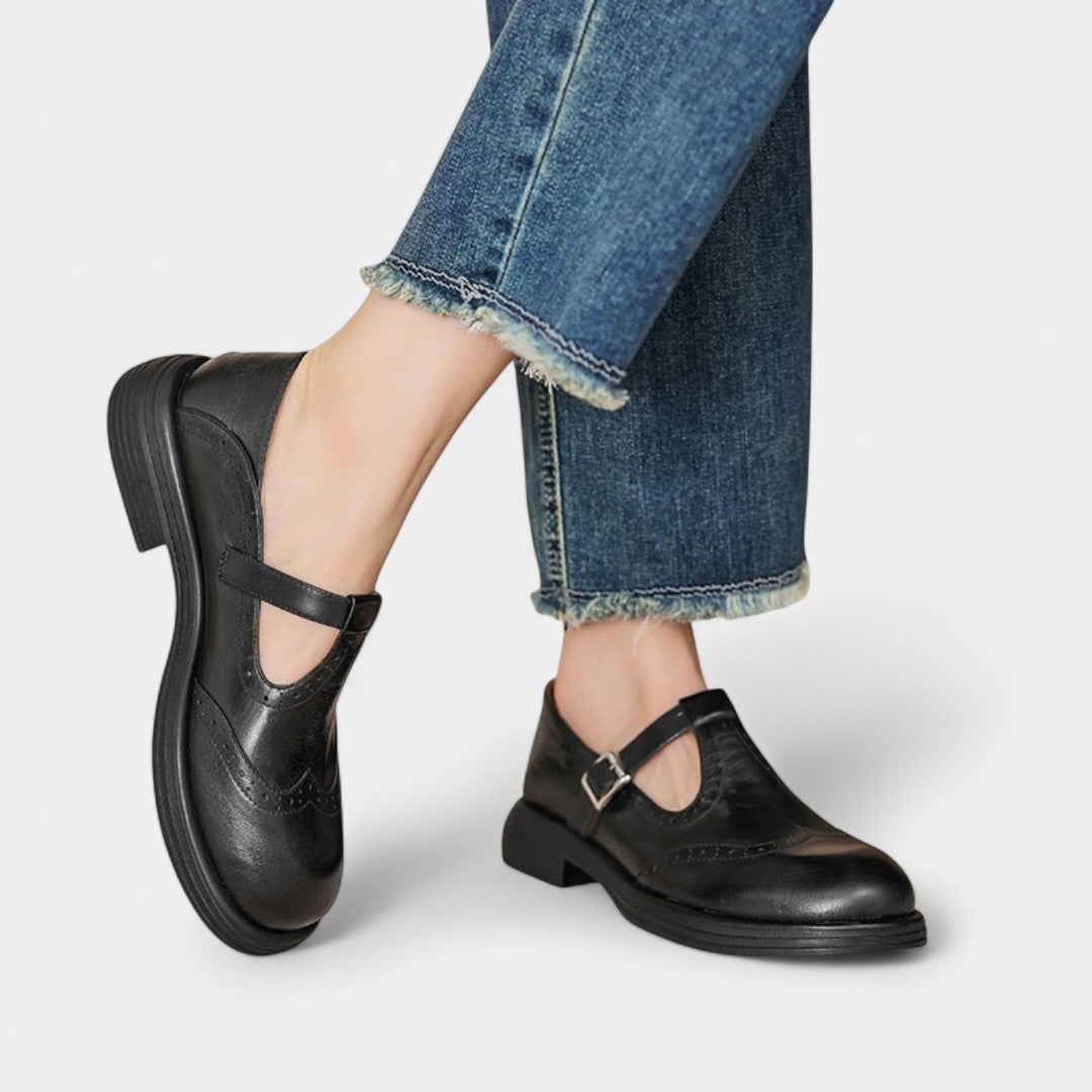Φαίδρα - διαχρονικά δερμάτινα παπούτσια με λουράκι